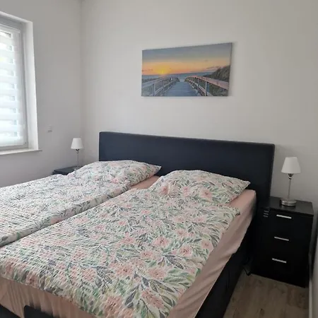 アパート Haus Lena ゼリン